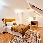 City Signature Apartments